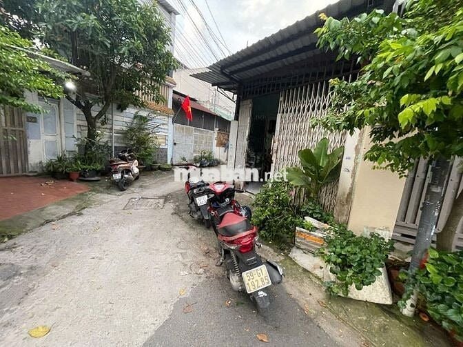 Bán nhà 4, 4x12, sát mặt tiền đường Nguyễn Thị Pha, Đông Thạnh