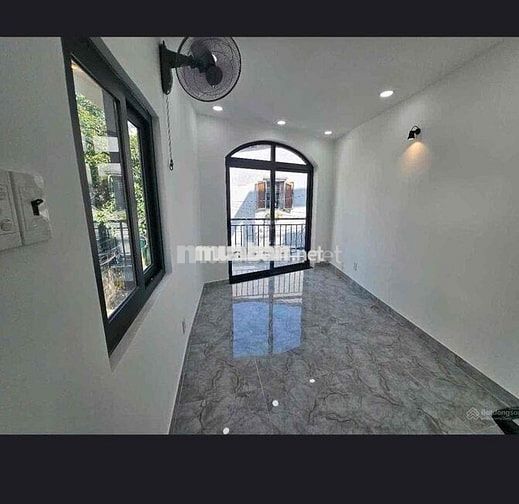 Cho thuê nhà hẻm thông kinh doan buôn bán Bùi Quang Là 3 x10 trệt lầu
