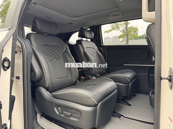 Hyundai Custin 2024 Cao Cấp 2.0T - 30,000 km.