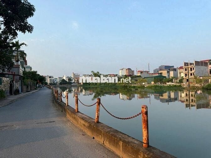 CẦN BÁN NHÀ CỰ KHỐI LONG BIÊN HÀ NỘI.