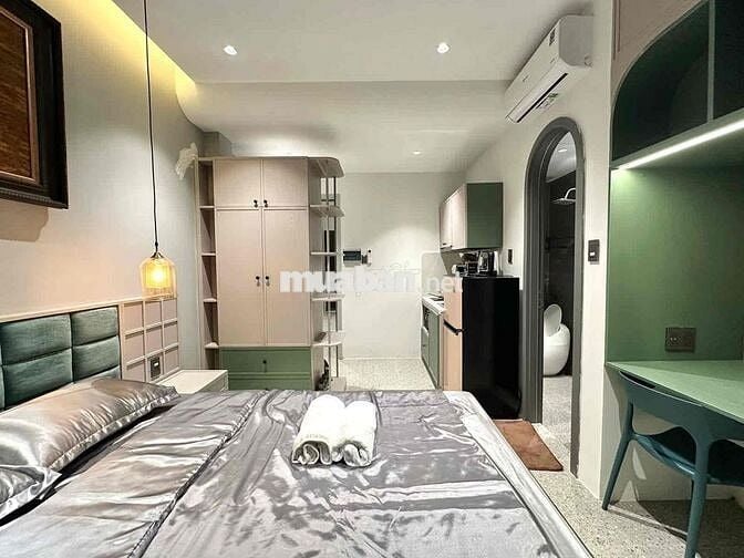 Bán nhà ngay Vạn Hạnh Mall , 6x11m , 5 tầng 9PN , giảm sâu 1ty