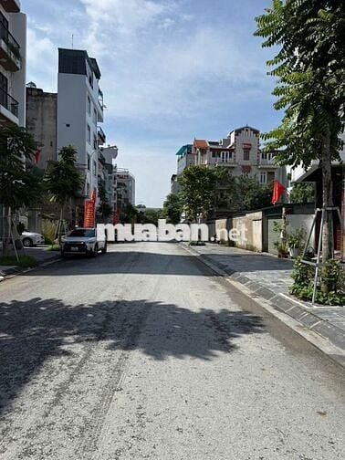 CẦN BÁN ĐẤT PHÚC LỢI LONG BIÊN HÀ NỘI.