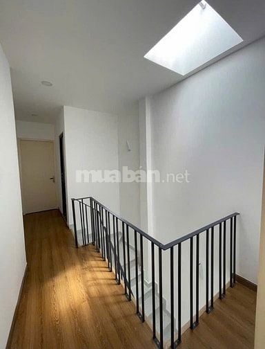 Nhà Phú Định Q8 ngộp bank cần thanh lý