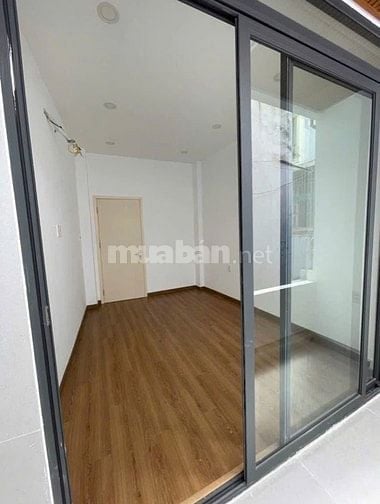 Nhà Phú Định Q8 ngộp bank cần thanh lý