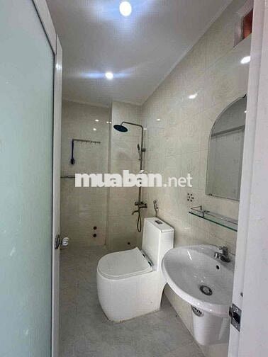 cần cho thuê nhà góc 2mt hẻm xe hởi đường ngô tất tố