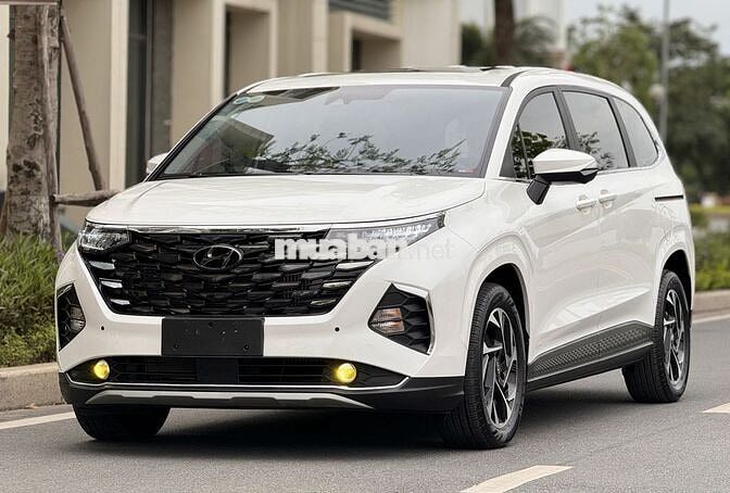 Hyundai Custin 2024 Cao Cấp 2.0T - 30,000 km.