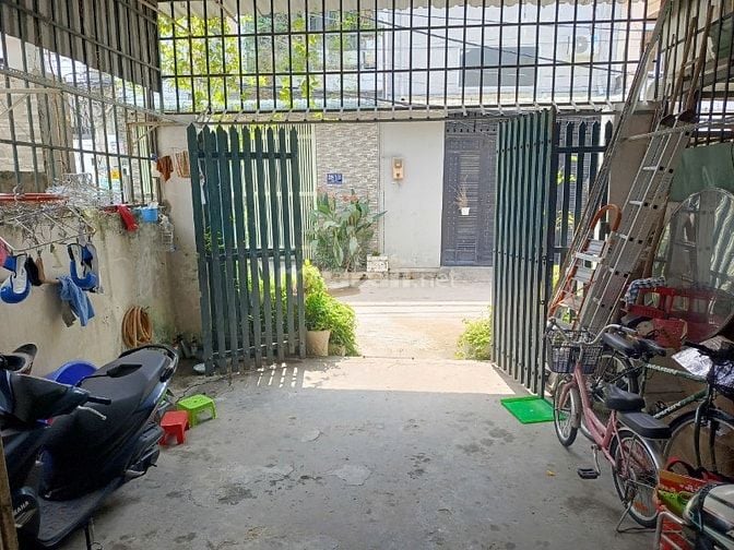 TẶNG NHÀ TRÊN ĐẤT 5,4M x 23M=124,2M2. ĐƯỜNG SỐ 32, LINH ĐÔNG, THỦ ĐỨC