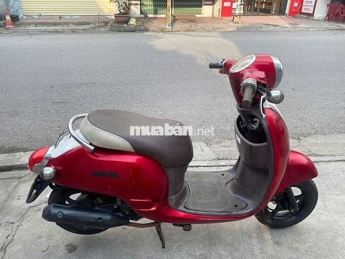 Xe ga 50cc màu đỏ, hộp số tự động