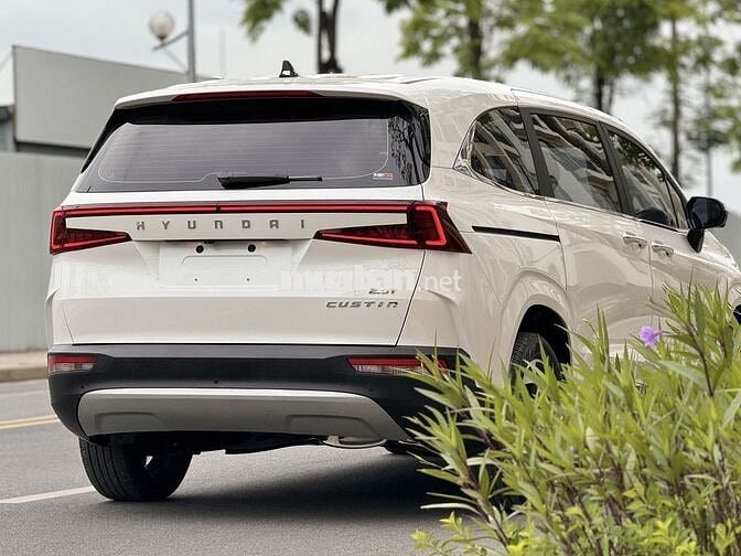 Hyundai Custin 2024 Cao Cấp 2.0T - 30,000 km.