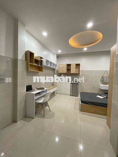 Căn hộ đầy đủ nội thất, hẻm lớn Nguyễn Cửu Vân, gần Q1 giá chỉ 4tr.