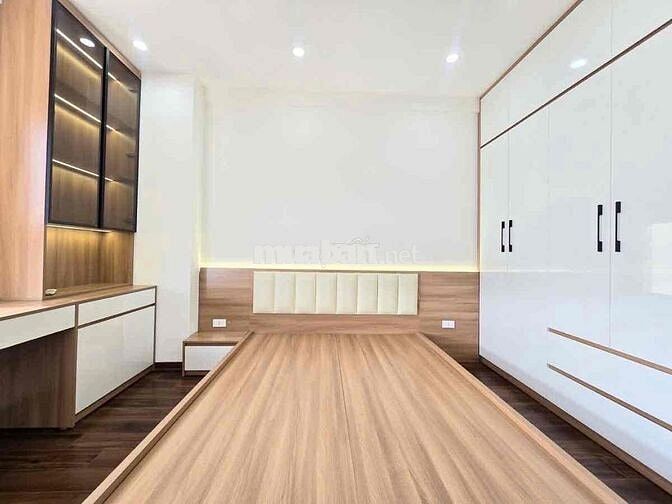 Bán chung cư T11 -CT18 Việt Hưng diện tích 112m,3PN,lô góc,hơn 7 tỷ.