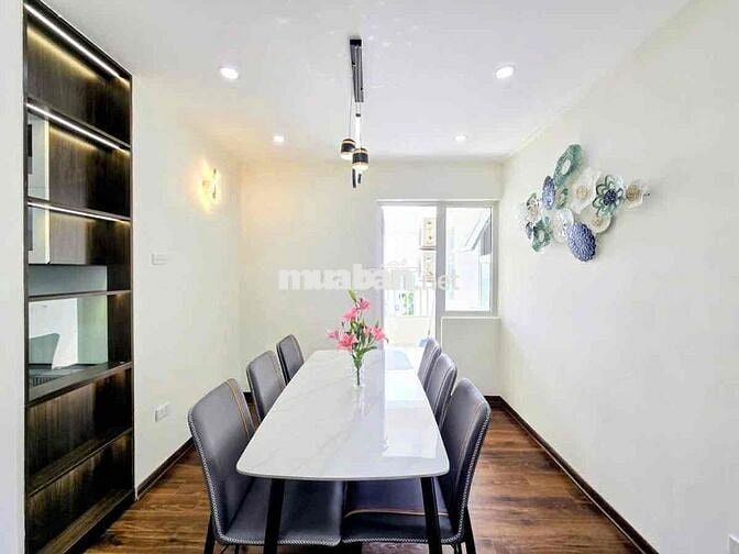 Bán chung cư T11 -CT18 Việt Hưng diện tích 112m,3PN,lô góc,hơn 7 tỷ.