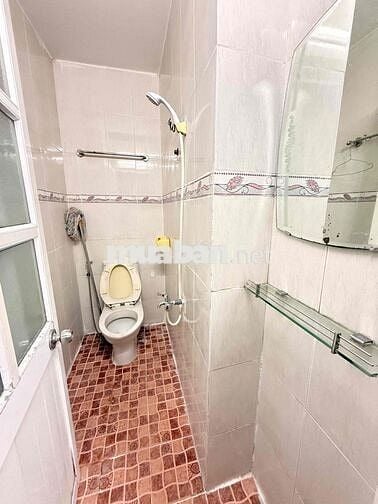 Nhà nguyên căn Hoàng Văn Thụ, Lê Văn Sĩ cần cho thuê