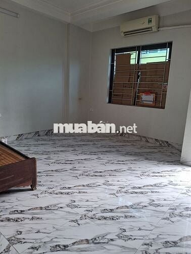 Phòng trọ mới rộng rãi mặt đường Xuân Đỉnh 35m2 giá 3,3 tr/th