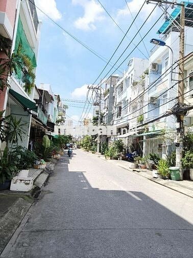 Cho thuê nhà hẻm xe tải Phú Định Q8 3PN kinh doanh tốt