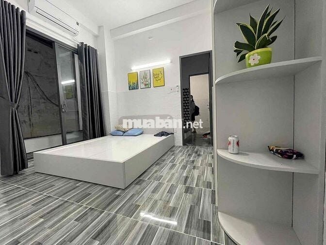 Studio Ban Công Tại Trần Quang Diệu Quận 3. Gần Lê Văn Sỹ