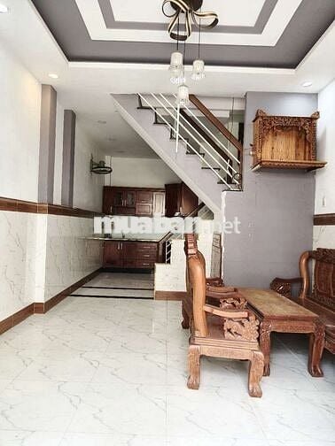 Cho thuê nhà hẻm xe tải Phú Định Q8 3PN kinh doanh tốt