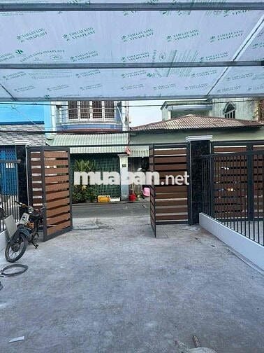NHÀ MỚI, XE HƠI ĐẬU TRONG SÂN, LÊ ĐÌNH CẨN