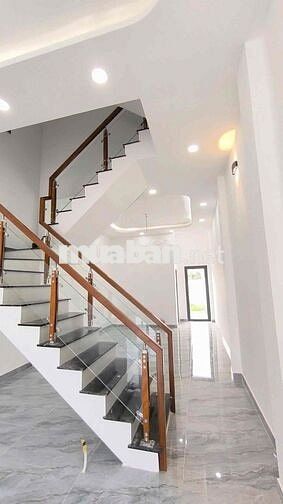 Cần Bán Nhà Rạch Kiến Long Hoà Long An 2 tỷ 3 còn thương lượng