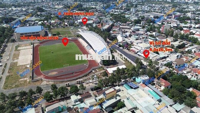 Mặt tiền kinh doanh đối diện cổng Sân Vận Động Dĩ An.Giá tốt mới tách