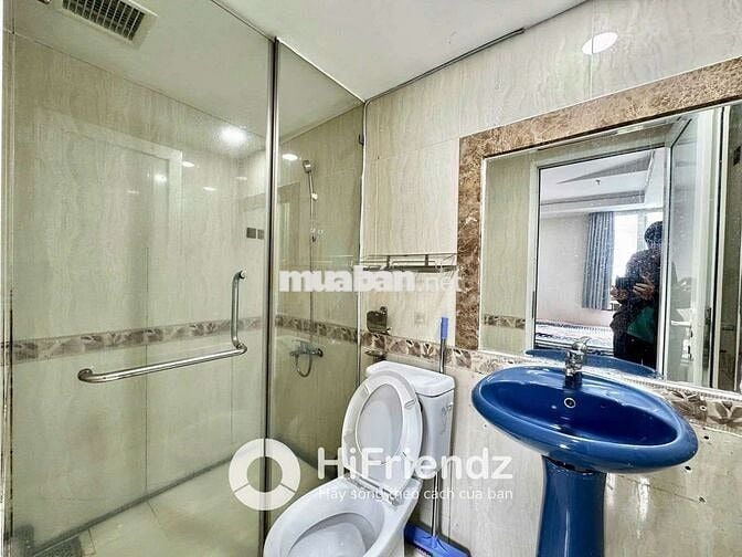 Căn hộ dịch vụ có bancol ngay tại trung tâm quận 5