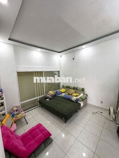 🏡 Nhà Đẹp 2 Tầng Sát Chợ Bình Long, 30M², Sổ Riêng – Chỉ 3.3 Tỷ