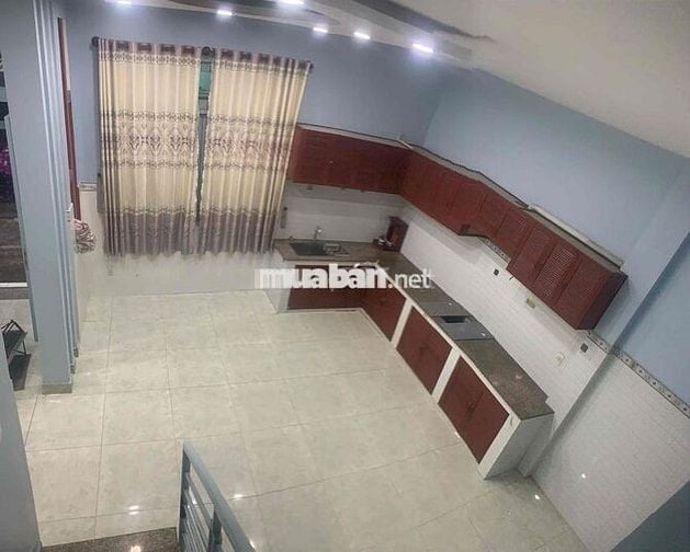 nhà mới góc hai mặt tiền sạch đẹp cho thuê