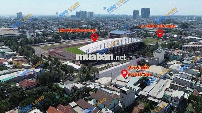 Mặt tiền kinh doanh đối diện cổng Sân Vận Động Dĩ An.Giá tốt mới tách