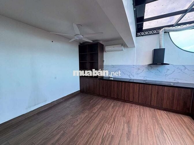 Cho thuê shophouse HA02 full đồ có thanh máy giá ,25tr  OCP1 gia lâm