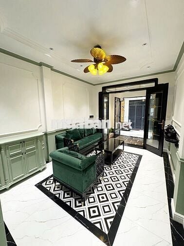 12,99 TỶ C.CHỦ GỬI BÁN N.ĐẸP 54M2 KIM GIANG 6 TẦNG THANG MÁY, T.KẾ ĐẸP