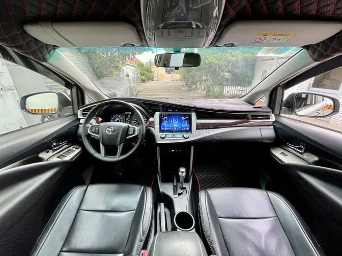 TOYOTA INNOVA VENTURER 2.0, SX 2019, MÀU TRẮNG SANG TRỌNG.