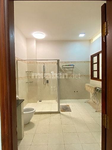 Cho thuê nhà mặt tiền đường Chợ Lớn, phường Bình Phú, HCM