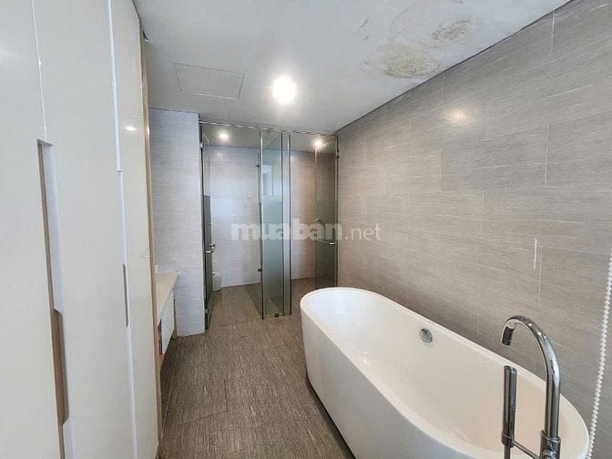 CHO THUÊ CĂN HỘ 3 PHÒNG NGỦ – VIEW PHỐ – FULL NỘI THẤT – GIÁ CHỈ 18TR/