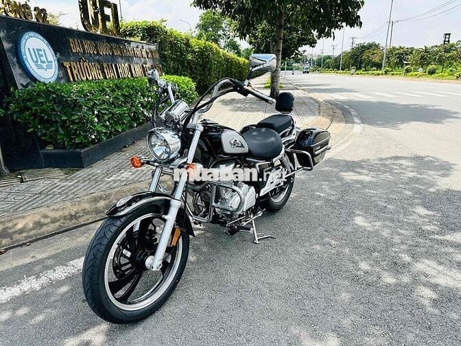 SUZUKI GZ 150A   rất đẹp chính chủ kí