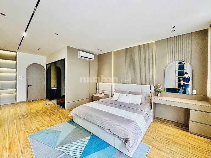 GIẢM SÂU 1 tỷ bán nhà Cao Thắng Q3 80m2 Giá 4 TY 200. Chủ ngợp lắm rồi