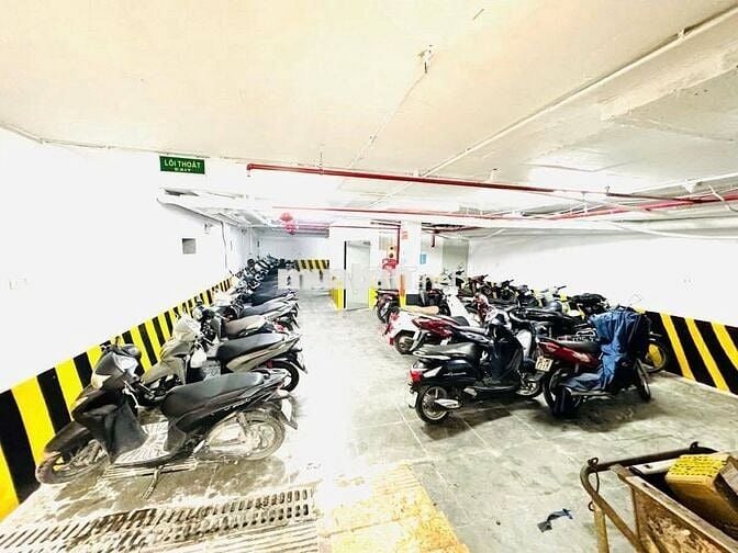 BÁN  NHÀ DÒNG TIỀN KHỦNG – LÔ GÓC--CÁCH PHỐ VÕ CHÍ CÔNG 10M