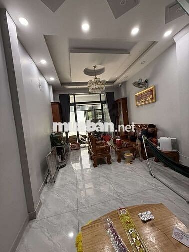 Siêu phẩm 50m2, 4 tầng,4pn, nhỉnh 6 tỷ, đường Huỳnh Tấn Phát, Quận 7.