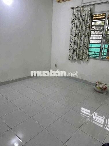 Nhà hẻm xe tải Nguyễn Quý Yêm, Có Máy Lạnh, Nhận Nhà Ngay