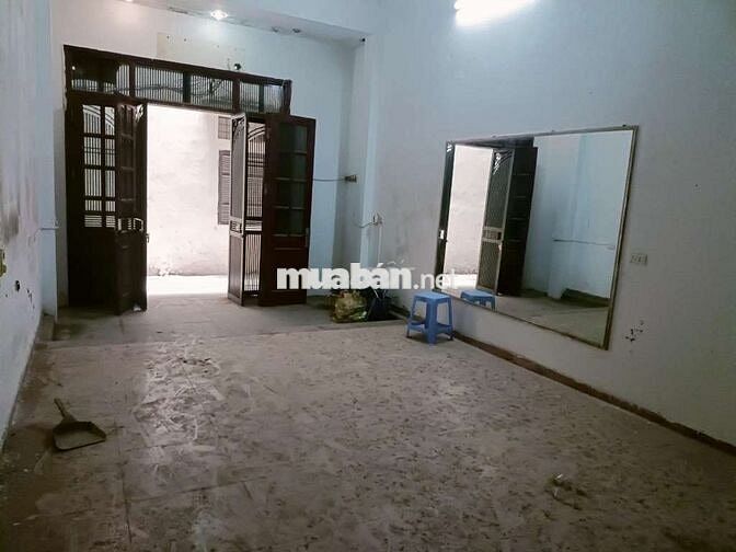 Bán đất kèm nhà cũ 4 tầng Phố Khương Trung Thanh Xuân