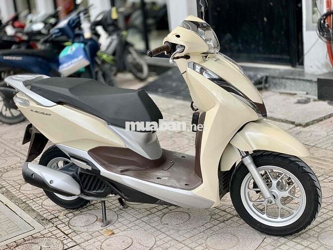 🔥Lead 2018 Smartkey chính chủ BSTP xe nữ đi kỹ đẹp