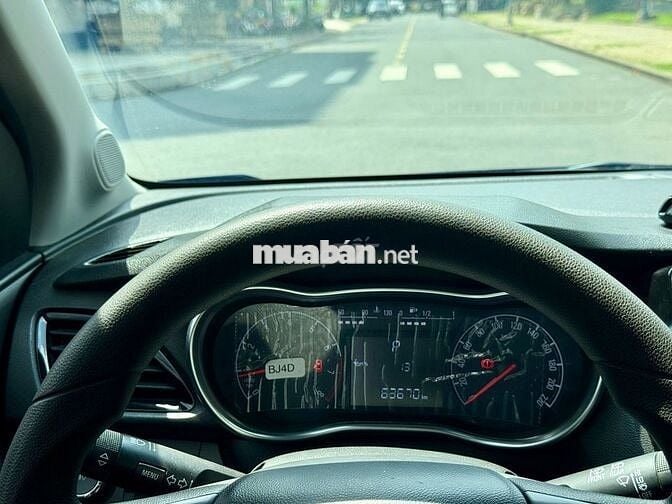 VinFast Fadil Base 2020 - Màu xanh - 6v3km