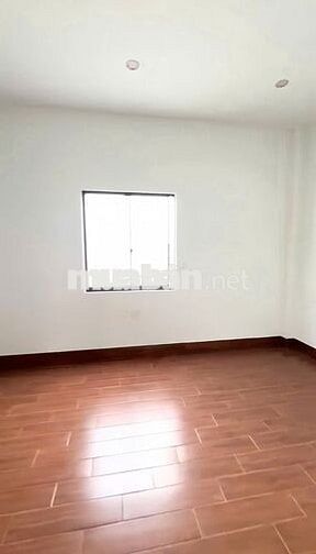 THANH LÝ CĂN NHÀ TRỆT LẦU DT 100M2 NGAY ĐƯỜNG CÔNG NGHỆ MỚI VĨNH LỘC B