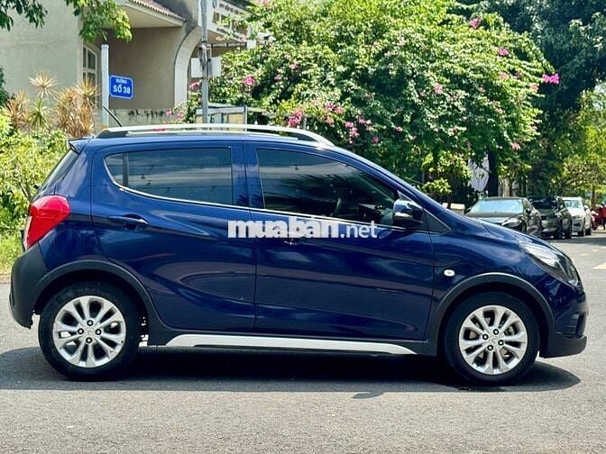 VinFast Fadil Base 2020 - Màu xanh - 6v3km