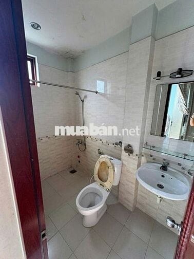 Cho Thuê Nhà Đường Hoàng Hoa Thám, Bình Thạnh ( 4x22m - Nhà Rộng )