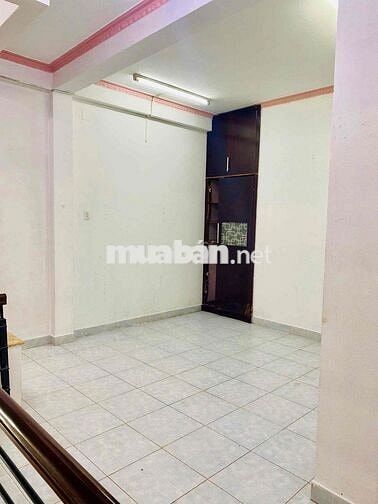NHÀ NGUYÊN CĂN MẶT TIỀN HẺM CÁCH ĐƯỜNG CHÍNH 20 MÉT QUANG TRUNG  GOVAP