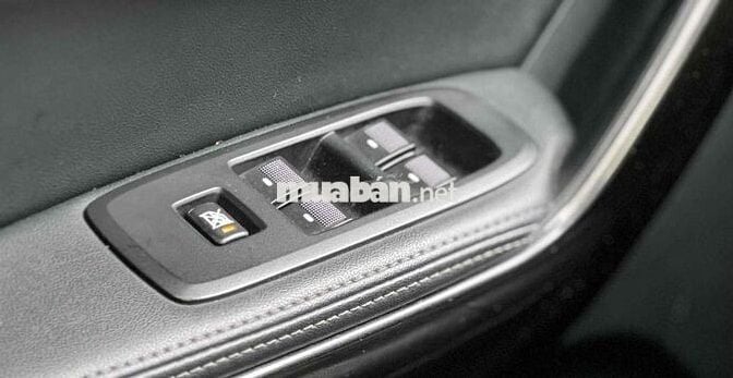 Ford Everest 2.0 2 Cầu - 1 Chủ - Full lịch sử hãng