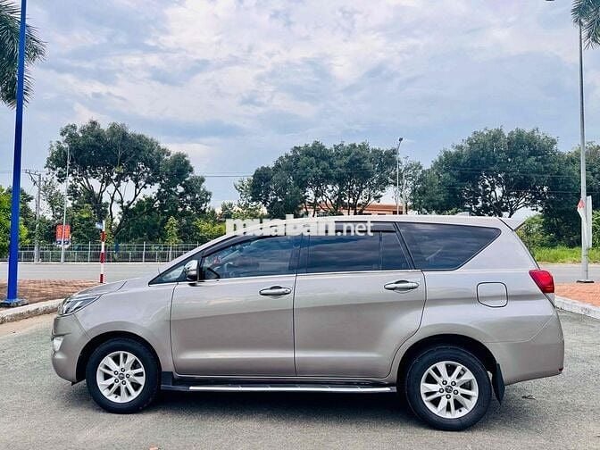 Toyota Innova 2017 2.0E - 160 km