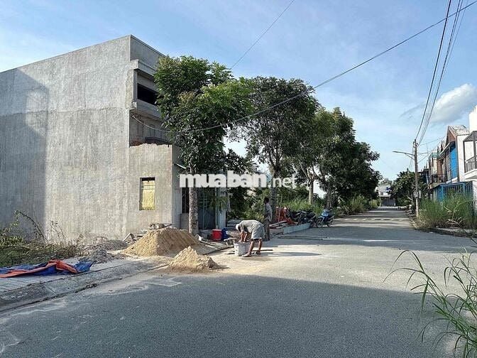 Chính chủ cần bán lô đất 4x15 SHR Đường Nhựa 8m oto quay đầu - KDC