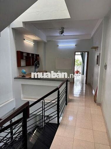 Cho Thuê Nhà Đường Hoàng Hoa Thám, Bình Thạnh ( 4x22m - Nhà Rộng )