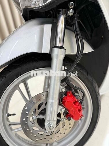 SH 160! màu hót chạy lướt vài ngàn km cần sang nhu